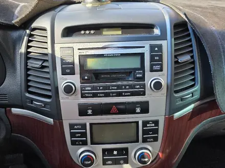 Hyundai Santa Fe 2008 года за 6 190 000 тг. в Алматы – фото 13