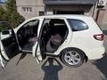 Hyundai Santa Fe 2008 года за 6 190 000 тг. в Алматы – фото 17