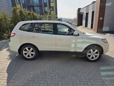 Hyundai Santa Fe 2008 года за 6 190 000 тг. в Алматы – фото 3