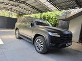 Toyota Land Cruiser 2025 года за 62 000 000 тг. в Тараз