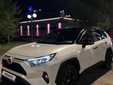 Toyota RAV4 2020 года за 14 500 000 тг. в Астана
