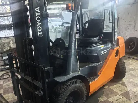 Toyota  8F 2018 года за 10 000 000 тг. в Алматы
