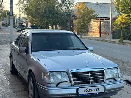 Mercedes-Benz E 280 1994 года за 2 700 000 тг. в Туркестан – фото 3