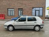 Volkswagen Golf 1994 годаfor1 800 000 тг. в Туркестан