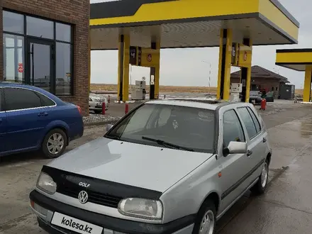 Volkswagen Golf 1994 года за 1 800 000 тг. в Туркестан – фото 5