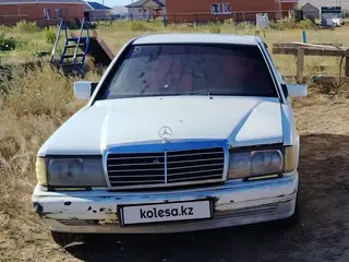 Mercedes-Benz 190