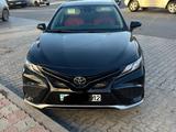 Toyota Camry 2022 года за 14 500 000 тг. в Актау