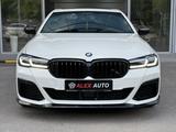 BMW 530 2021 года за 25 900 000 тг. в Шымкент – фото 2