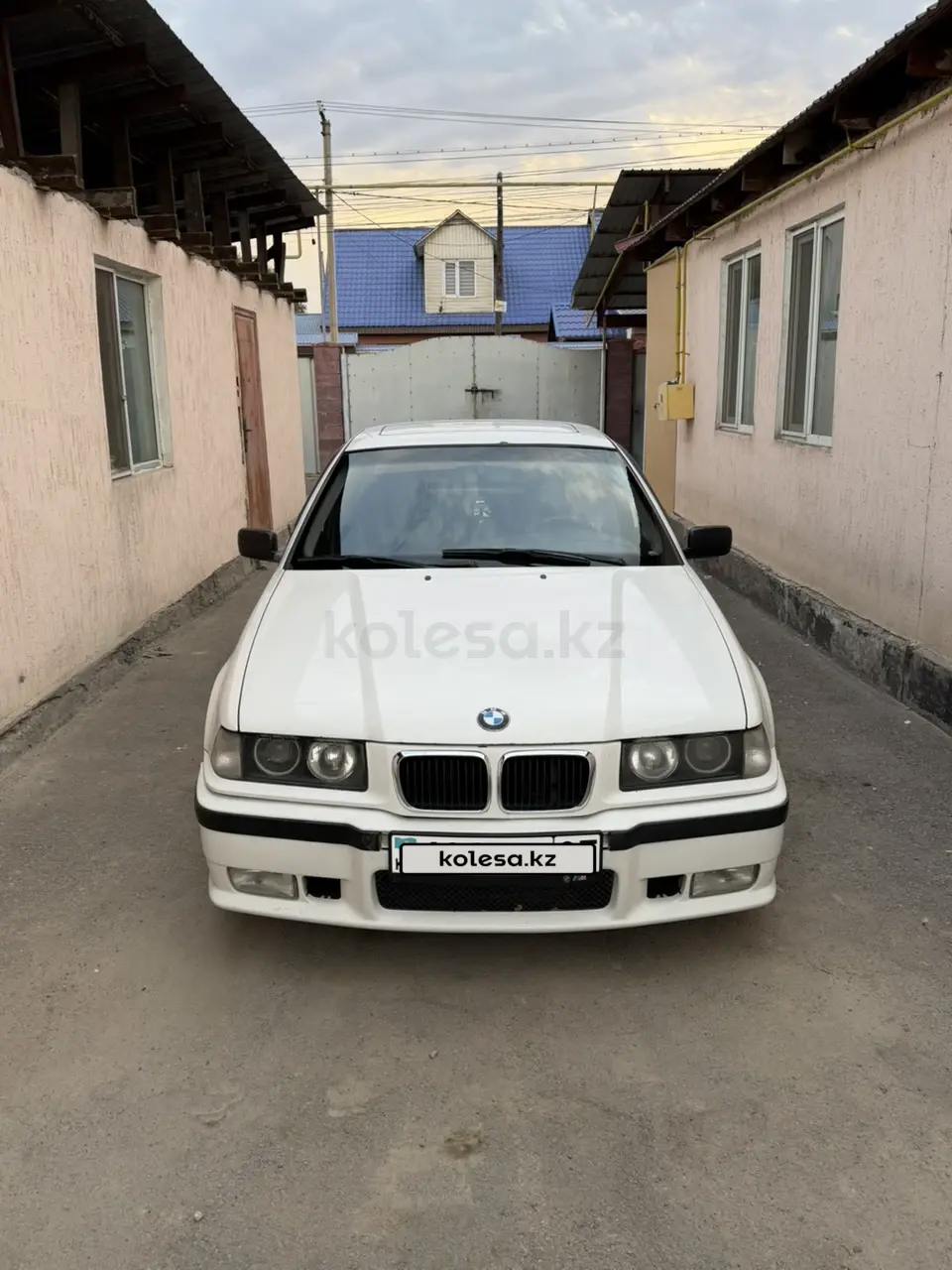 BMW 3 Series, 1993