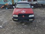 Volkswagen Golf 1992 года за 350 000 тг. в Алматы