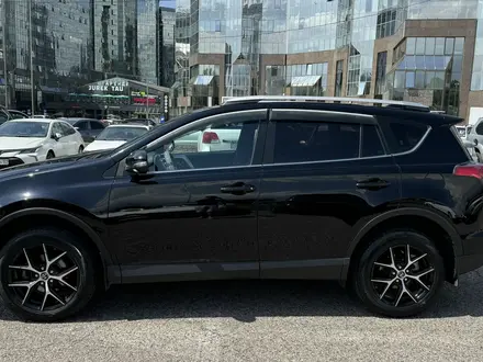 Toyota RAV4 2019 года за 14 990 000 тг. в Алматы – фото 3