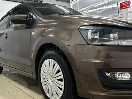 Volkswagen Polo 2016 года за 5 600 000 тг. в Актобе – фото 9