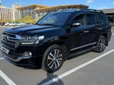 Toyota Land Cruiser 2019 года за 41 000 000 тг. в Астана – фото 2