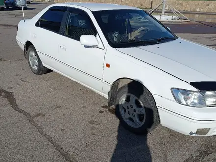 Toyota Camry 2000 года за 2 500 000 тг. в Караганда – фото 4