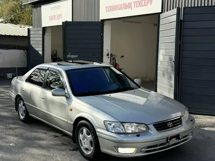 Toyota Camry 2000 года за 6 000 000 тг. в Шымкент