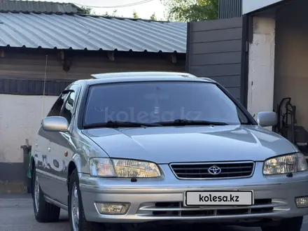 Toyota Camry 2000 года за 6 000 000 тг. в Шымкент – фото 9