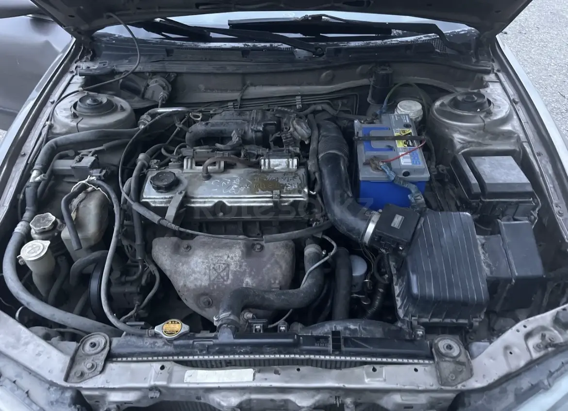 Mitsubishi Galant, 2001