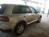 Volkswagen Touareg 2003 годаfor3 500 000 тг. в Алматы – фото 5