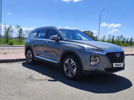 Hyundai Santa Fe 2019 года за 14 000 000 тг. в Астана – фото 3