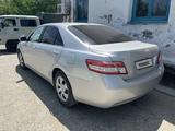 Toyota Camry 2010 года за 4 500 000 тг. в Атырау – фото 2