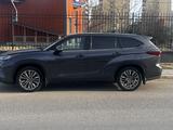 Toyota Highlander 2020 годаүшін24 500 000 тг. в Актау