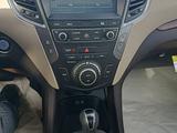 Hyundai Santa Fe 2018 года за 10 000 000 тг. в Актобе – фото 4