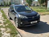 Toyota RAV4 2013 годаfor9 200 000 тг. в Астана