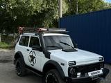 ВАЗ (Lada) Lada 2121 2015 годаүшін3 700 000 тг. в Петропавловск – фото 2