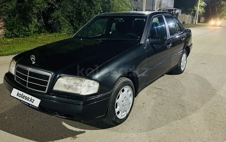 Mercedes-Benz C 180 1996 года за 2 050 000 тг. в Астана