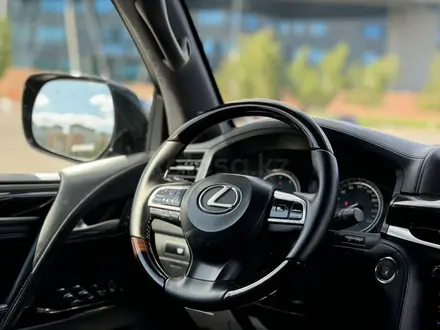 Lexus LX 570 2016 года за 35 000 000 тг. в Астана – фото 18