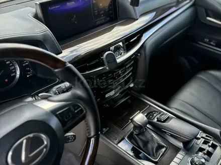Lexus LX 570 2016 года за 35 000 000 тг. в Астана – фото 27