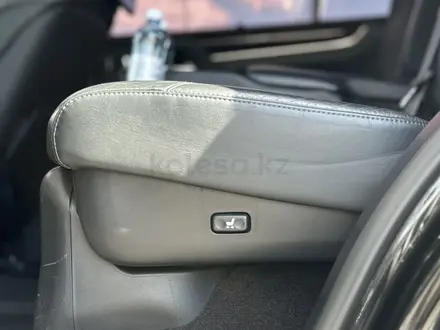 Lexus LX 570 2016 года за 35 000 000 тг. в Астана – фото 28