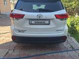 Toyota Highlander 2019 года за 18 300 000 тг. в Алматы – фото 2