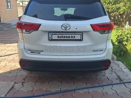 Toyota Highlander 2019 года за 18 300 000 тг. в Алматы – фото 2
