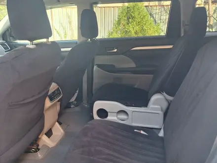 Toyota Highlander 2019 года за 18 300 000 тг. в Алматы – фото 8