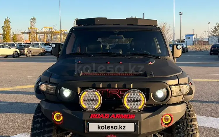 Toyota FJ Cruiser 2006 годаүшін13 800 000 тг. в Алматы