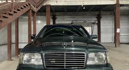 Mercedes-Benz E 230 1988 годаfor1 900 000 тг. в Павлодар
