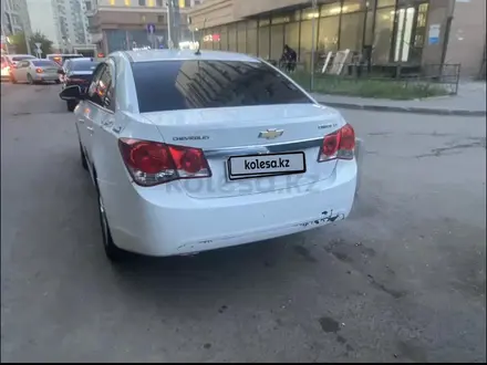 Chevrolet Cruze 2012 года за 2 100 000 тг. в Астана – фото 6