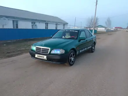 Mercedes-Benz C 180 1996 года за 2 000 000 тг. в Актобе – фото 12