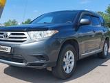 Toyota Highlander 2011 годаfor10 900 000 тг. в Астана