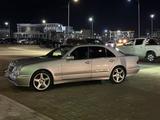 Mercedes-Benz E 320 2001 годаүшін5 000 000 тг. в Жанаозен – фото 3