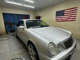 Mercedes-Benz E 320 2001 годаүшін5 000 000 тг. в Жанаозен – фото 2