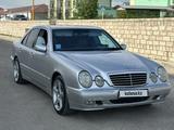 Mercedes-Benz E 320 2001 годаүшін5 000 000 тг. в Жанаозен – фото 4