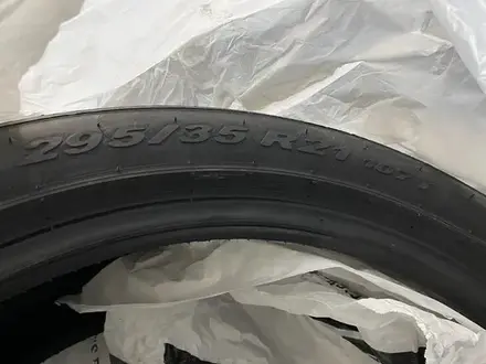 Летние шины оригинал — новые разно широкие Pirelli P Zero PZ4 295/35 R21 31 за 550 000 тг. в Астана – фото 5