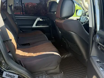 Toyota Land Cruiser 2014 года за 25 500 000 тг. в Астана – фото 9