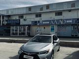 Toyota Camry 2016 года за 10 500 000 тг. в Жанаозен – фото 4