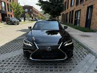 Lexus ES 350 2021 годаfor32 000 000 тг. в Алматы