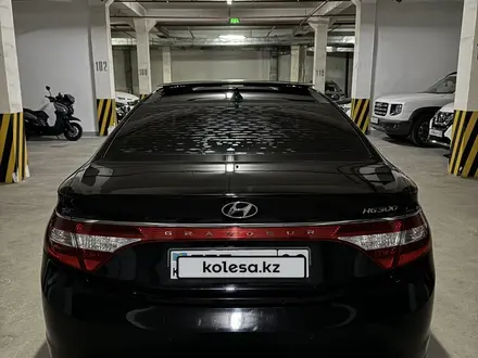 Hyundai Grandeur 2013 года за 8 700 000 тг. в Алматы – фото 7