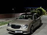 Mercedes-Benz E 320 2003 года за 4 500 000 тг. в Павлодар – фото 2