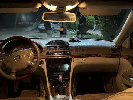 Mercedes-Benz E 320 2003 года за 4 500 000 тг. в Павлодар – фото 7